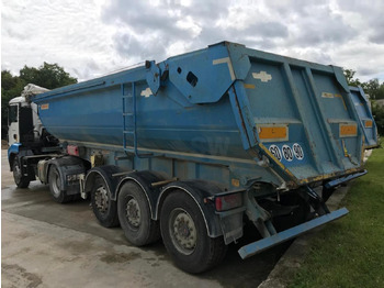 סמיטריילר עם מזהיר FRUEHAUF