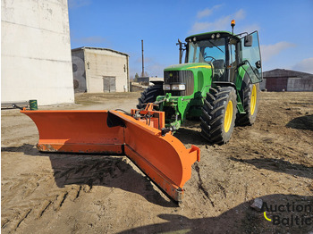טרקטור חקלאי JOHN DEERE 6820