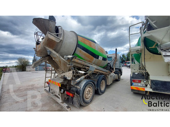 משאית מערבלת בטון Volvo FM12: תמונה 4 משאית מערבלת בטון Volvo FM12: תמונה 4