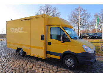כלי רכב מסחרי עם תיבה IVECO Daily