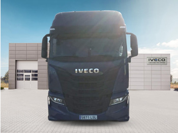 יחידת טרקטור IVECO S-WAY
