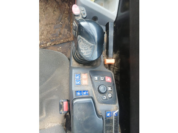 טרקטור חקלאי MANITOU 630 105: תמונה 4