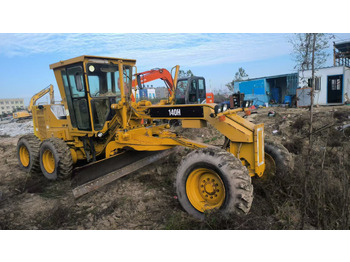 מפלסת CATERPILLAR 140H
