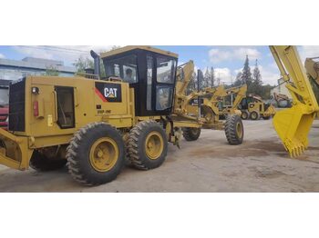 מפלסת CATERPILLAR 140K
