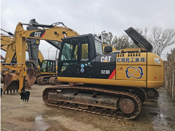 מחפר סורק CATERPILLAR 323D