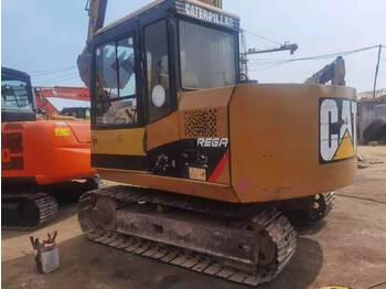 מחפר סורק CATERPILLAR E70B