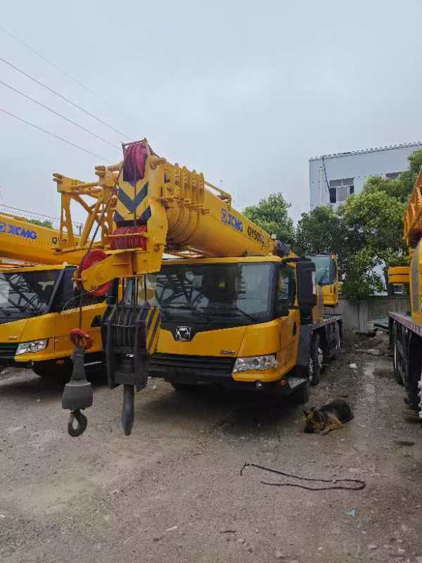 עגורן XCMG QY50KC