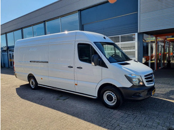 כלי רכב מסחרי עם לוח MERCEDES-BENZ Sprinter 316