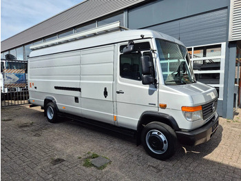 כלי רכב מסחרי עם לוח MERCEDES-BENZ Vario 816