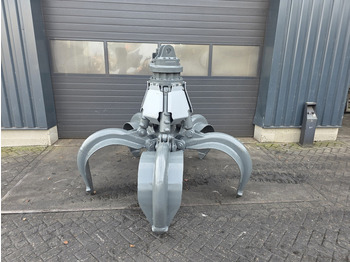 מכונת אחיזה SENNEBOGEN