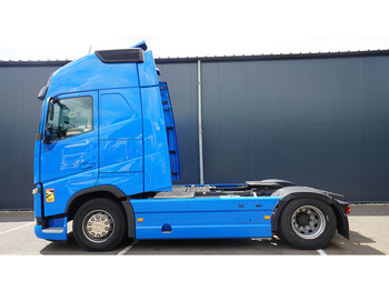 יחידת טרקטור VOLVO FH 460
