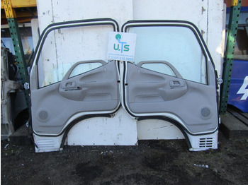 תא ופנים הרכב עבור משאית HINO 300 SERIES COMPLETE DOORS: תמונה 2 תא ופנים הרכב עבור משאית HINO 300 SERIES COMPLETE DOORS: תמונה 2