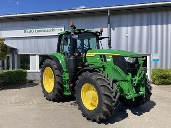 טרקטור חקלאי JOHN DEERE
