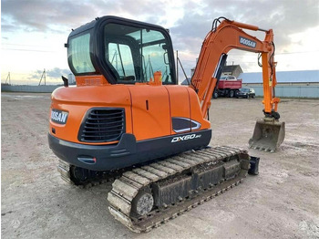 מיני מחפר Doosan DX 60 C: תמונה 4