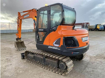 מיני מחפר Doosan DX 60 C: תמונה 3