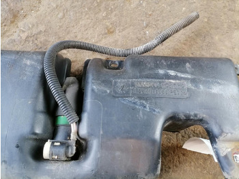 מגב עבור משאית MAN Windscreen washer fluid tank 81264810053: תמונה 5