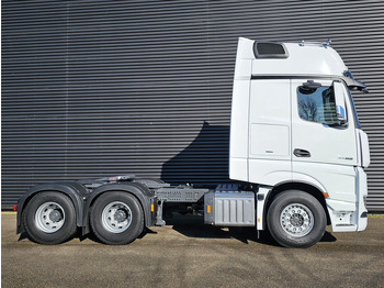 Interior photo 1: יחידת טרקטור Mercedes-Benz ACTROS 3363 / 6x4 / !!NEW!! / RETARDER / PTO