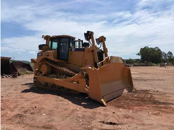 דחפור CATERPILLAR D8T