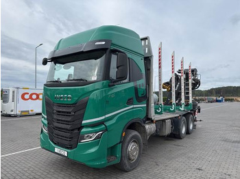 משאית מנוף IVECO X-WAY
