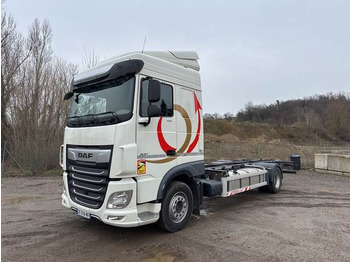 מוביל מכולות/ משאית החלפת גוף DAF XF 450