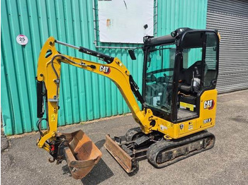 מיני מחפר CATERPILLAR 301.8