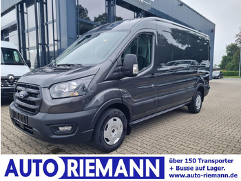 כלי רכב מסחרי עם לוח FORD Transit