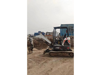 מיני מחפר BOBCAT E35