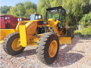 מפלסת CATERPILLAR 140K