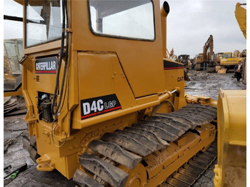 דחפור CATERPILLAR D4C