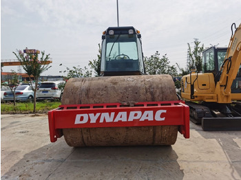 רולר כביש DYNAPAC