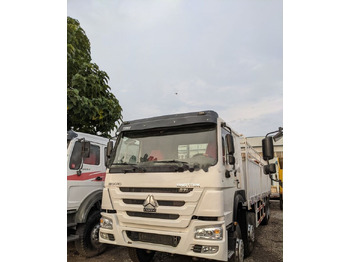 משאית צד נופל/ שטוחה Sinotruk HOWO 8*4 Fence Truck: תמונה 2