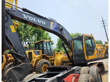 מחפר סורק VOLVO EC210BLC