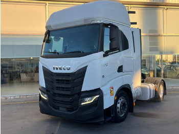 יחידת טרקטור IVECO