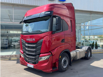 יחידת טרקטור IVECO
