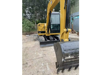 מיני מחפר CAT 306E2: תמונה 4