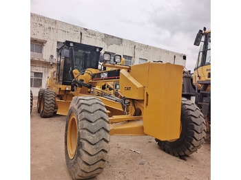 מפלסת CATERPILLAR 140H