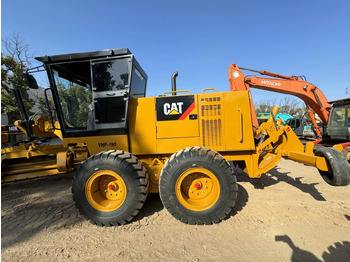מפלסת CATERPILLAR 140H