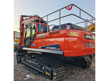 מחפר סורק DOOSAN DX300LC-9C