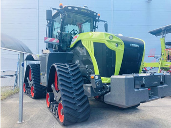 טרקטור חקלאי CLAAS Xerion 5000