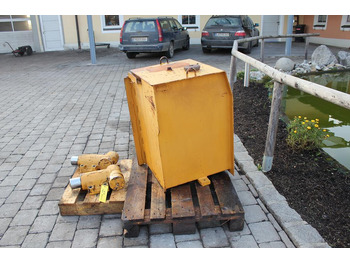 מכל דלק עבור מכונת בנייה Liebherr A902: תמונה 3 מכל דלק עבור מכונת בנייה Liebherr A902: תמונה 3