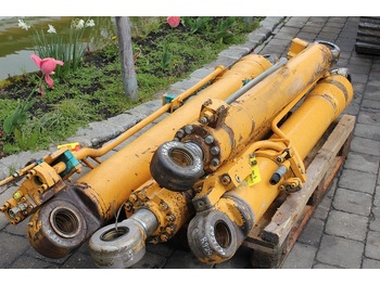 צילינדר הידרולי LIEBHERR