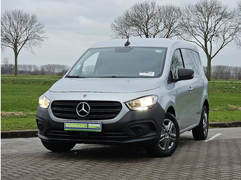 כלי רכב מסחרי עם תיבה MERCEDES-BENZ Citan