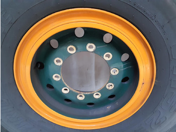 חבילת גלגלים וצמיגים עבור עגורן FAUN Wheel 445/95R25 10 7.5 3p: תמונה 2