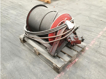 עגורן מעמיס LIEBHERR
