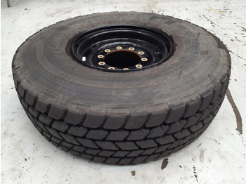 חבילת גלגלים וצמיגים LIEBHERR