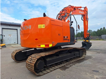 מחפר סורק Hitachi ZX225USLC-5 PYÖRITTÄJÄLLÄ: תמונה 4