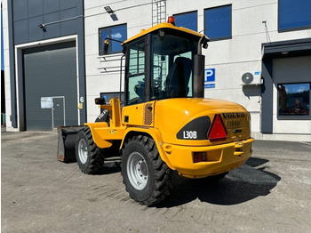 מעמיס גלגלים Volvo L 30 B: תמונה 2