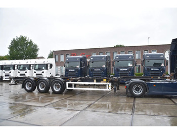 סמיטריילר מוביל מכולות/ החלפת גוף KRONE SDC