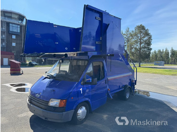 כלי רכב מסחרי עם לוח FORD Transit