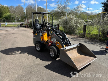 מעמיס גלגלים Hjullastare Giant D204SW: תמונה 3